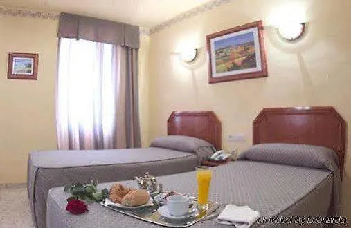 Hotel Don Paco Малага